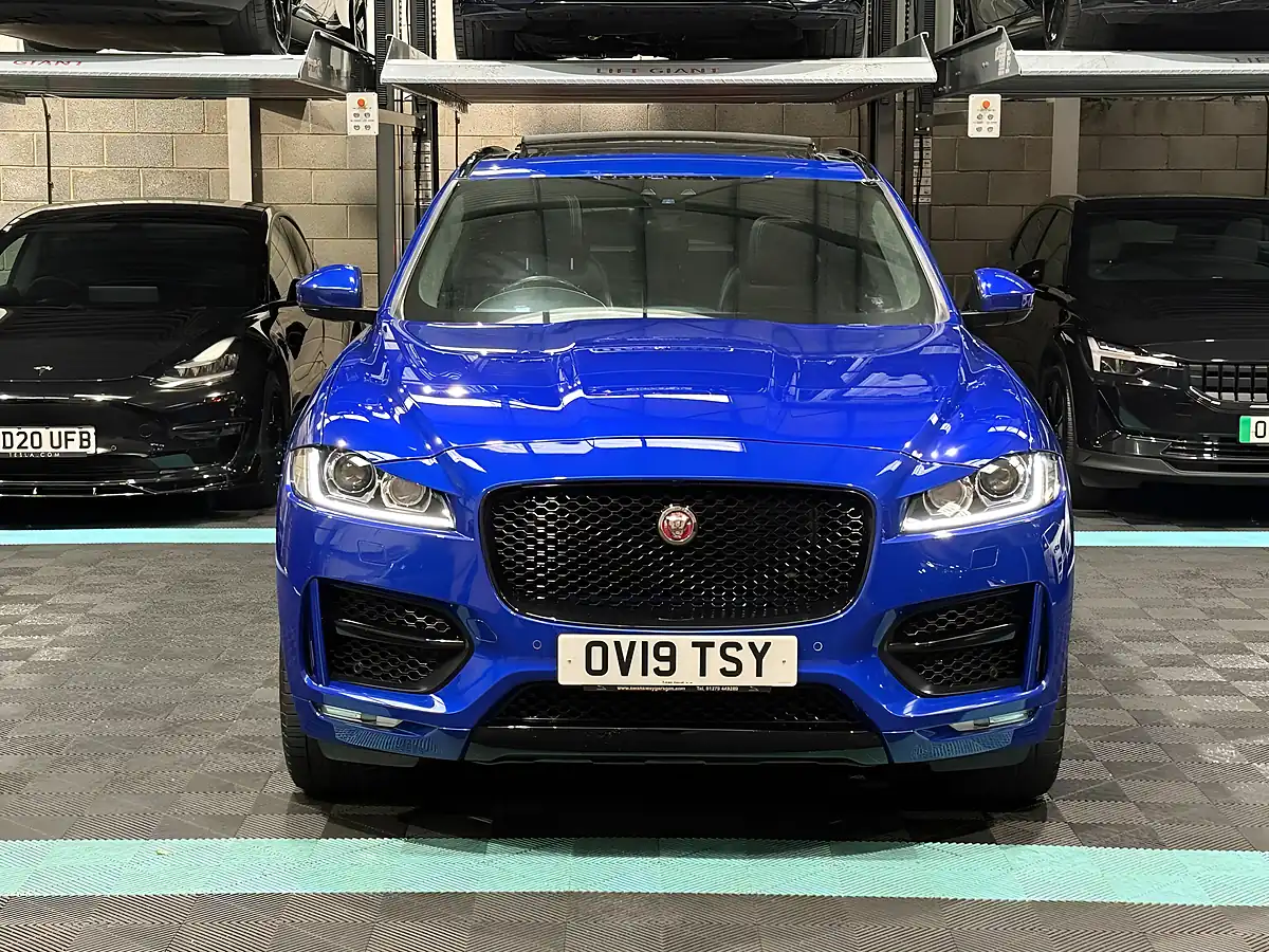 Used 2019 Jaguar F-Pace R-Sport Blue - Interior and Exterior details 4