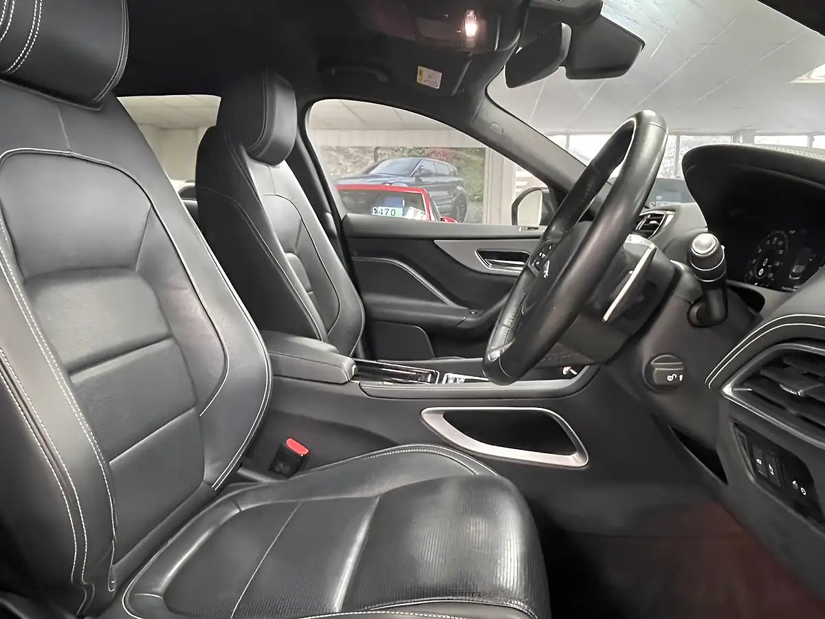 Used 2019 Jaguar F-Pace R-Sport Eiger Grey - Interior and Exterior details 13