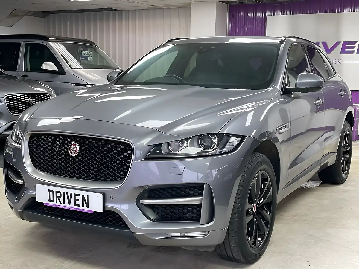 Used 2019 Jaguar F-Pace R-Sport Eiger Grey - Interior and Exterior details 6