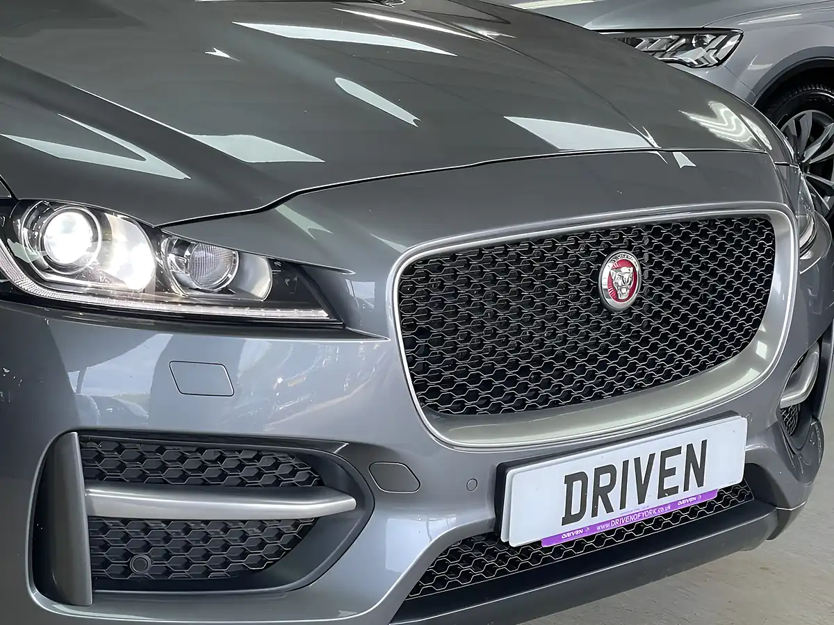 Used 2019 Jaguar F-Pace R-Sport Grey - Interior and Exterior details 3