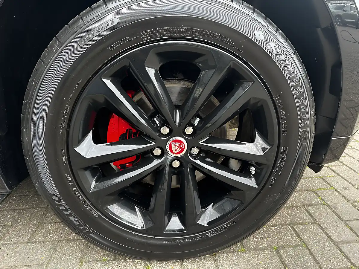 Used 2019 Jaguar F-Pace R-Sport Narvik Black - Interior and Exterior details 7