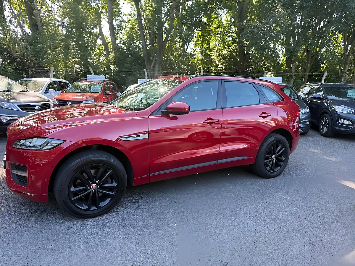 Used 2019 Jaguar F-Pace R-Sport Red - Interior and Exterior details 3