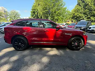 Used 2019 Jaguar F-Pace R-Sport Red - Interior and Exterior details 7