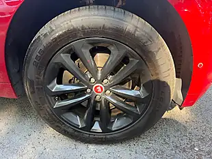 Used 2019 Jaguar F-Pace R-Sport Red - Interior and Exterior details 9