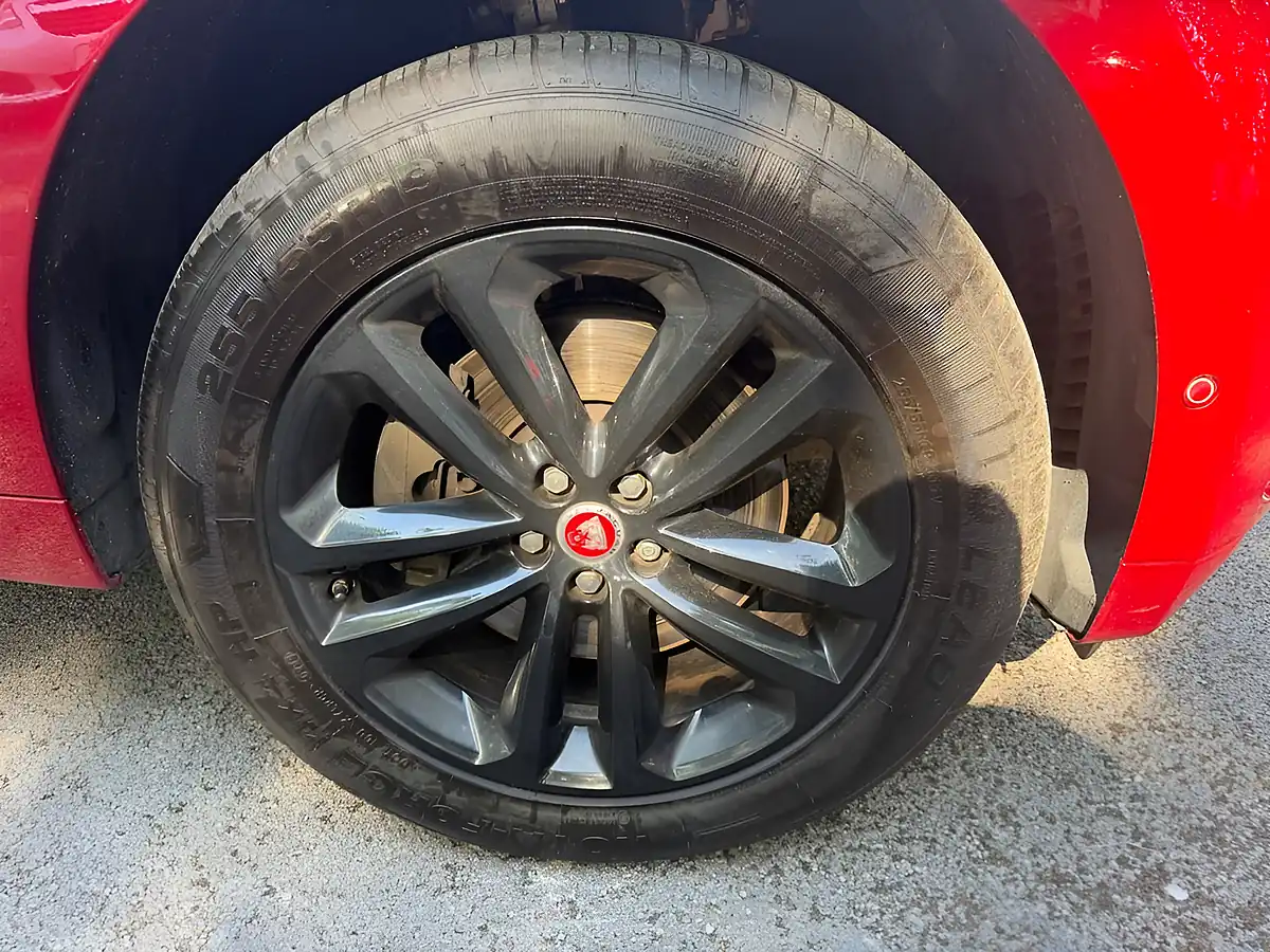 Used 2019 Jaguar F-Pace R-Sport Red - Interior and Exterior details 9