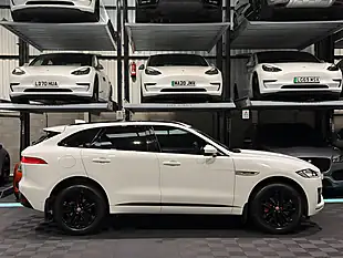 Used 2019 Jaguar F-Pace R-Sport White - Interior and Exterior details 10