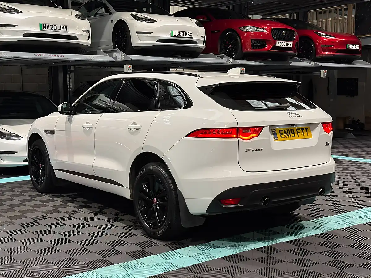 Used 2019 Jaguar F-Pace R-Sport White - Interior and Exterior details 7