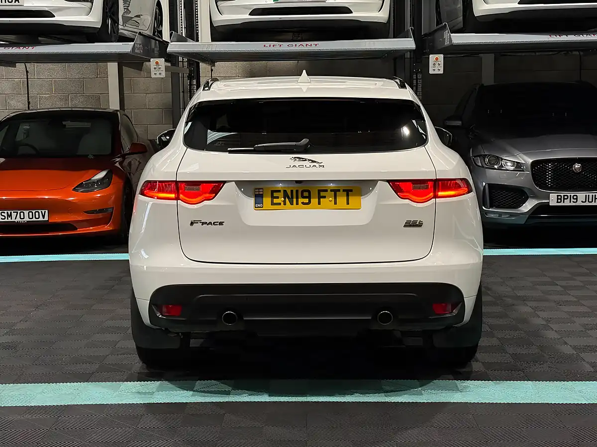 Used 2019 Jaguar F-Pace R-Sport White - Interior and Exterior details 8
