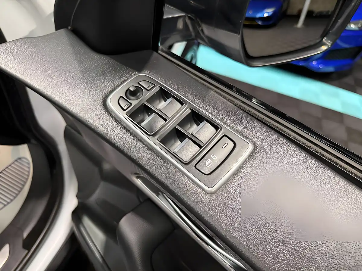 Used 2019 Jaguar F-Pace R-Sport White - Interior and Exterior details 16