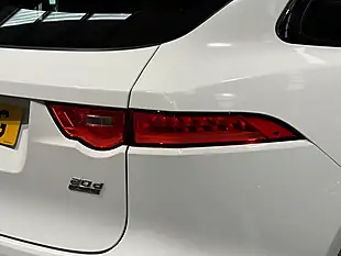 Used 2019 Jaguar F-Pace R-Sport White - Interior and Exterior details 11