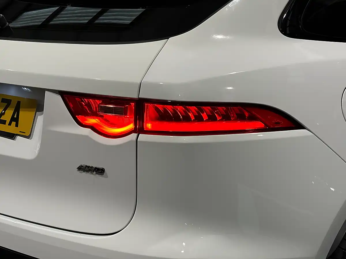 Used 2019 Jaguar F-Pace R-Sport White - Interior and Exterior details 11
