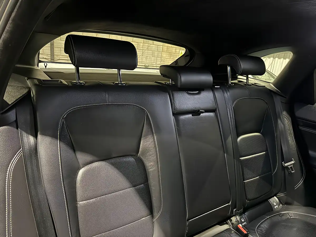 Used 2019 Jaguar F-Pace R-Sport White - Interior and Exterior details 13