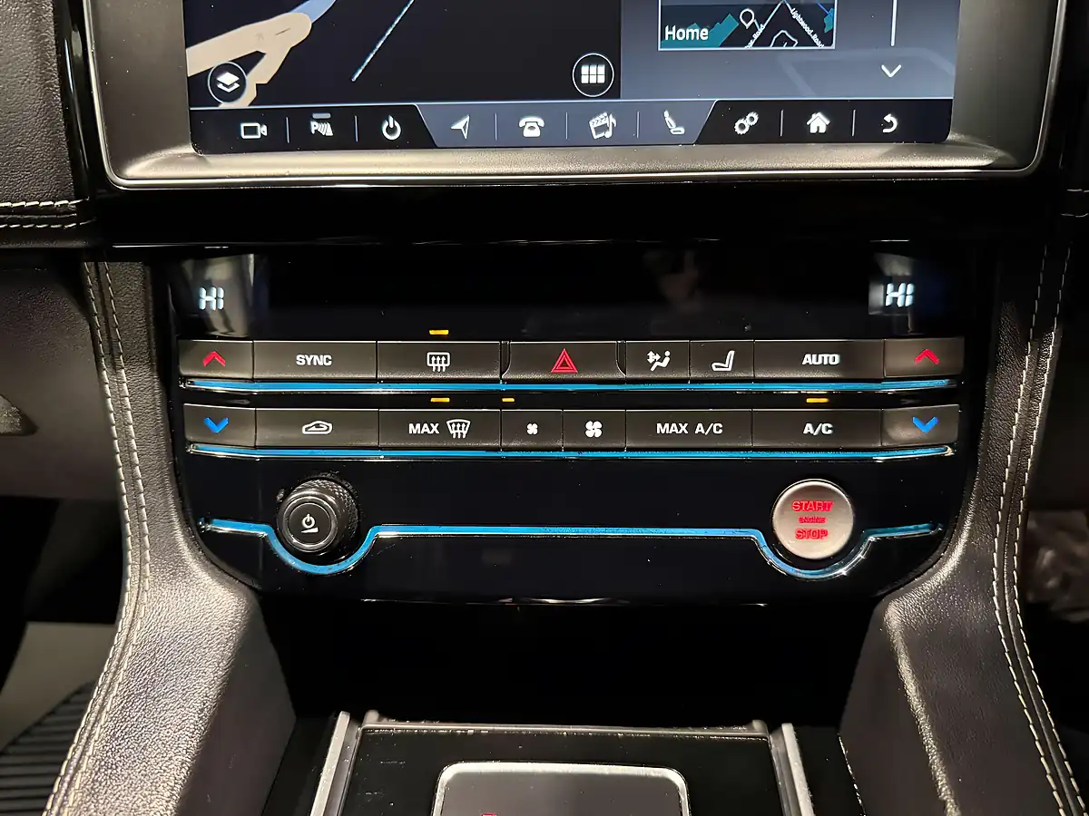 Used 2019 Jaguar F-Pace R-Sport White - Interior and Exterior details 19