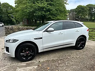 Used 2019 Jaguar F-Pace R-Sport White - Interior and Exterior details 7