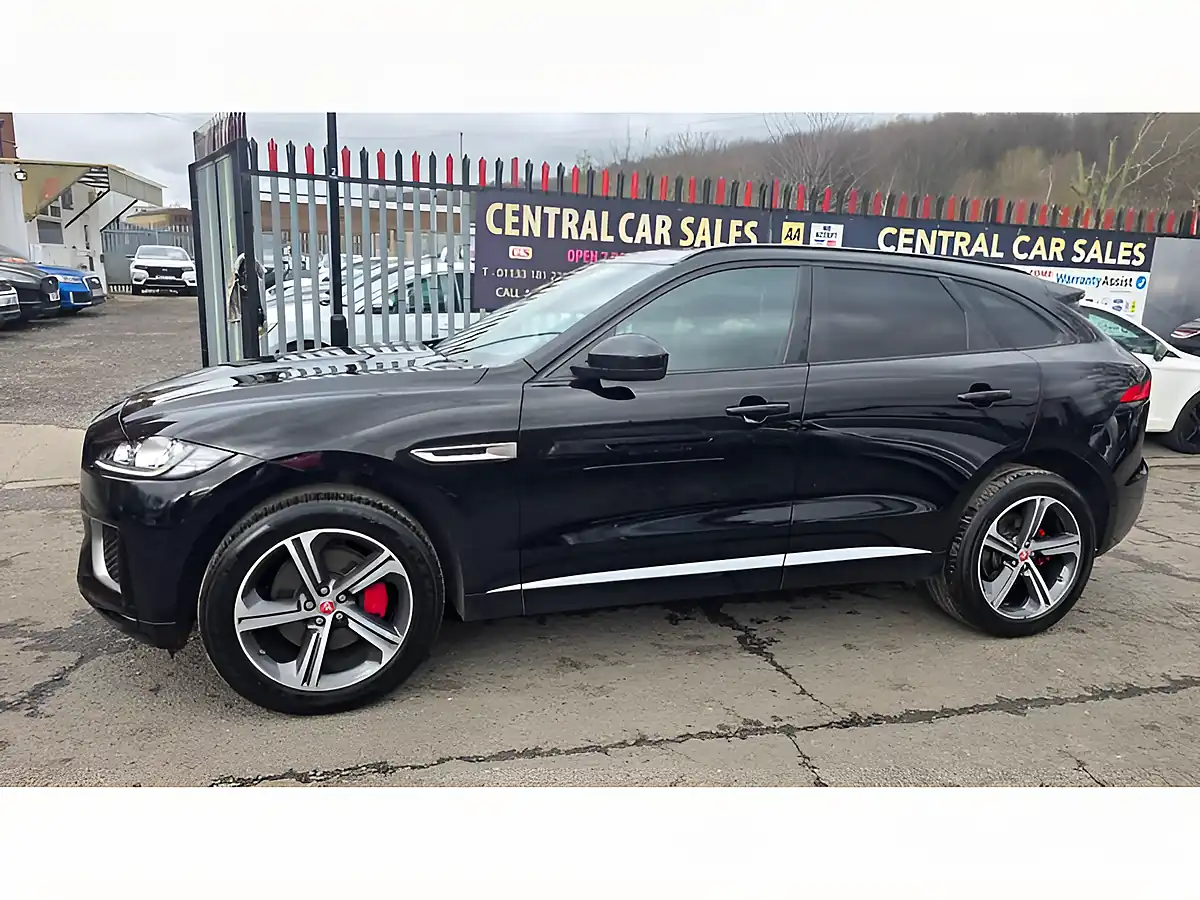 Used 2019 Jaguar F-Pace S Black - Interior and Exterior details 11