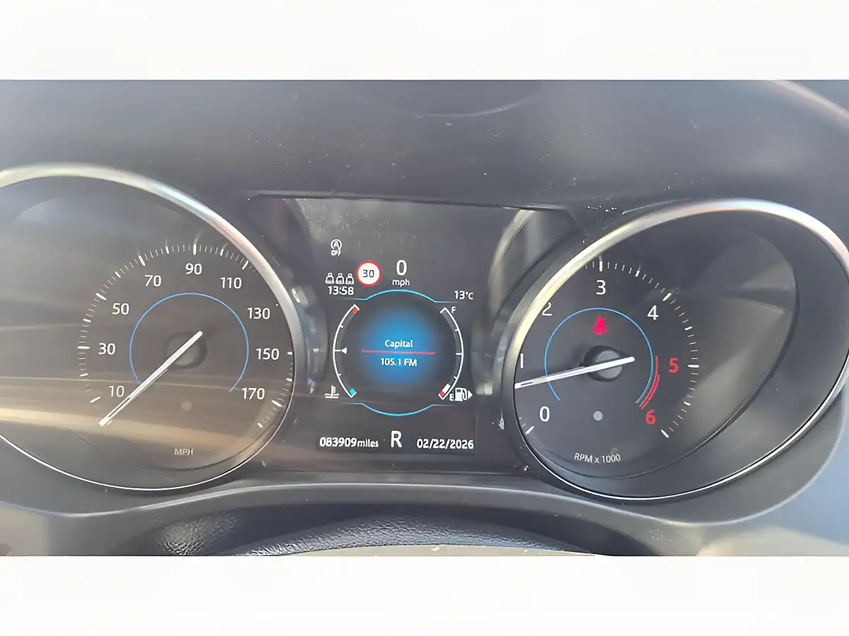 Used 2019 Jaguar F-Pace S Black - Interior and Exterior details 17
