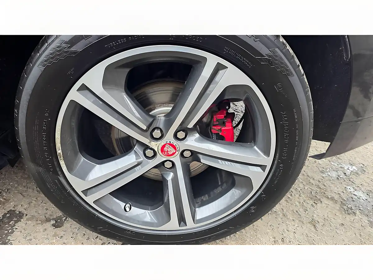 Used 2019 Jaguar F-Pace S Black - Interior and Exterior details 20