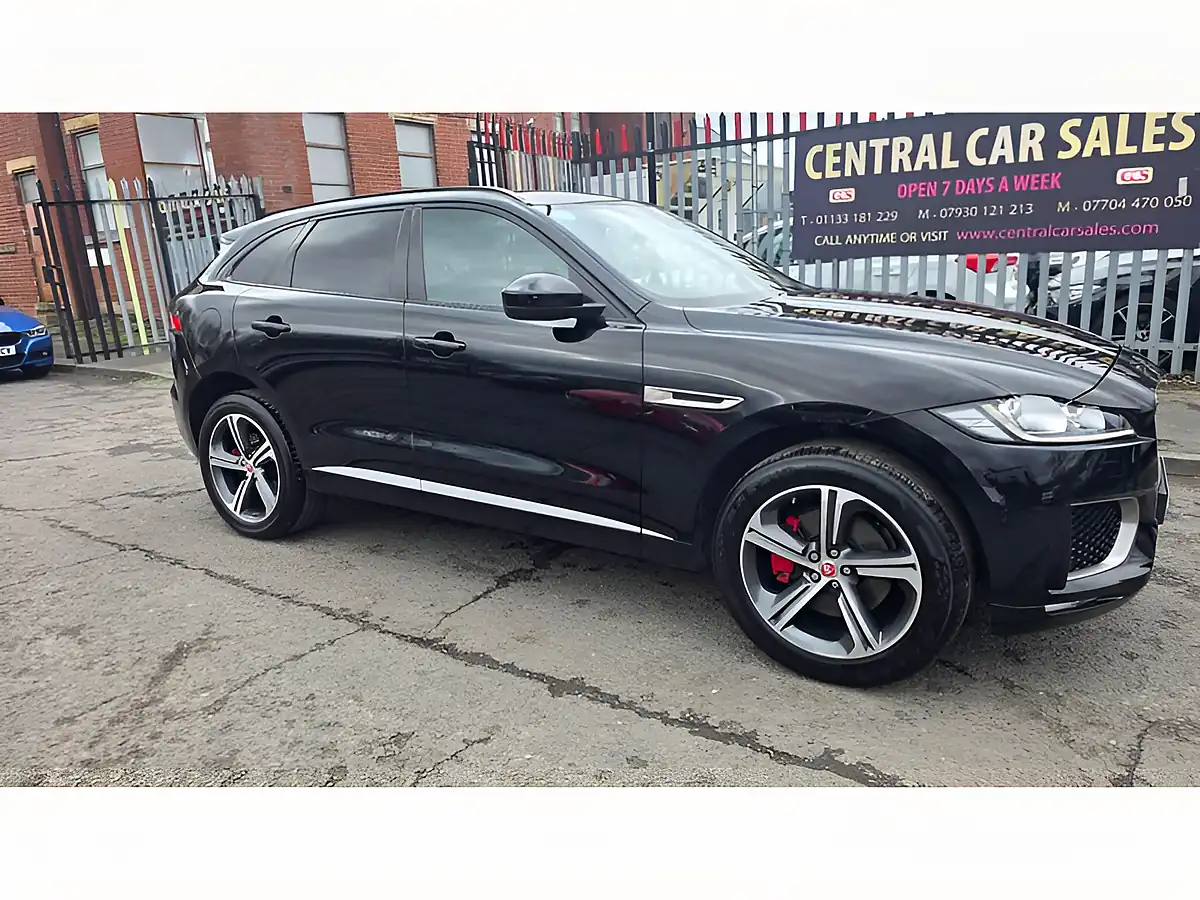 Used 2019 Jaguar F-Pace S Black - Interior and Exterior details 3