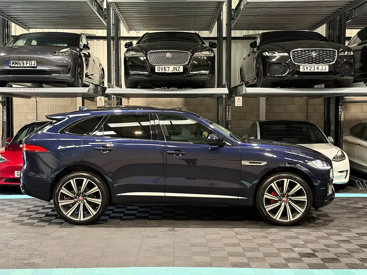 Used 2019 Jaguar F-Pace S Blue - Interior and Exterior details 10