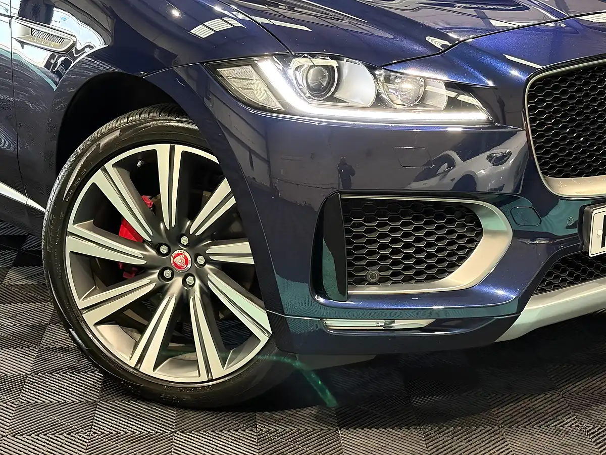 Used 2019 Jaguar F-Pace S Blue - Interior and Exterior details 11