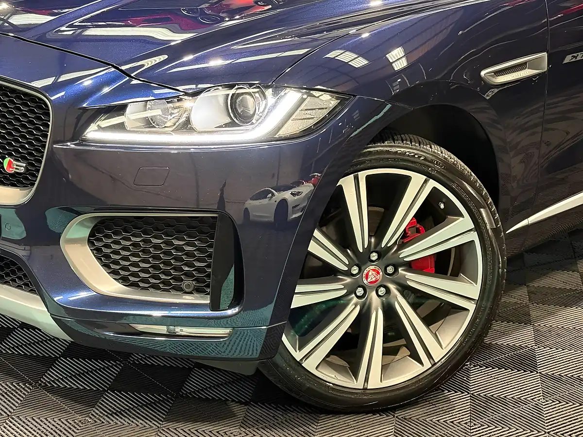 Used 2019 Jaguar F-Pace S Blue - Interior and Exterior details 12
