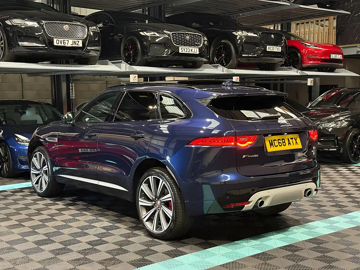 Used 2019 Jaguar F-Pace S Blue - Interior and Exterior details 7