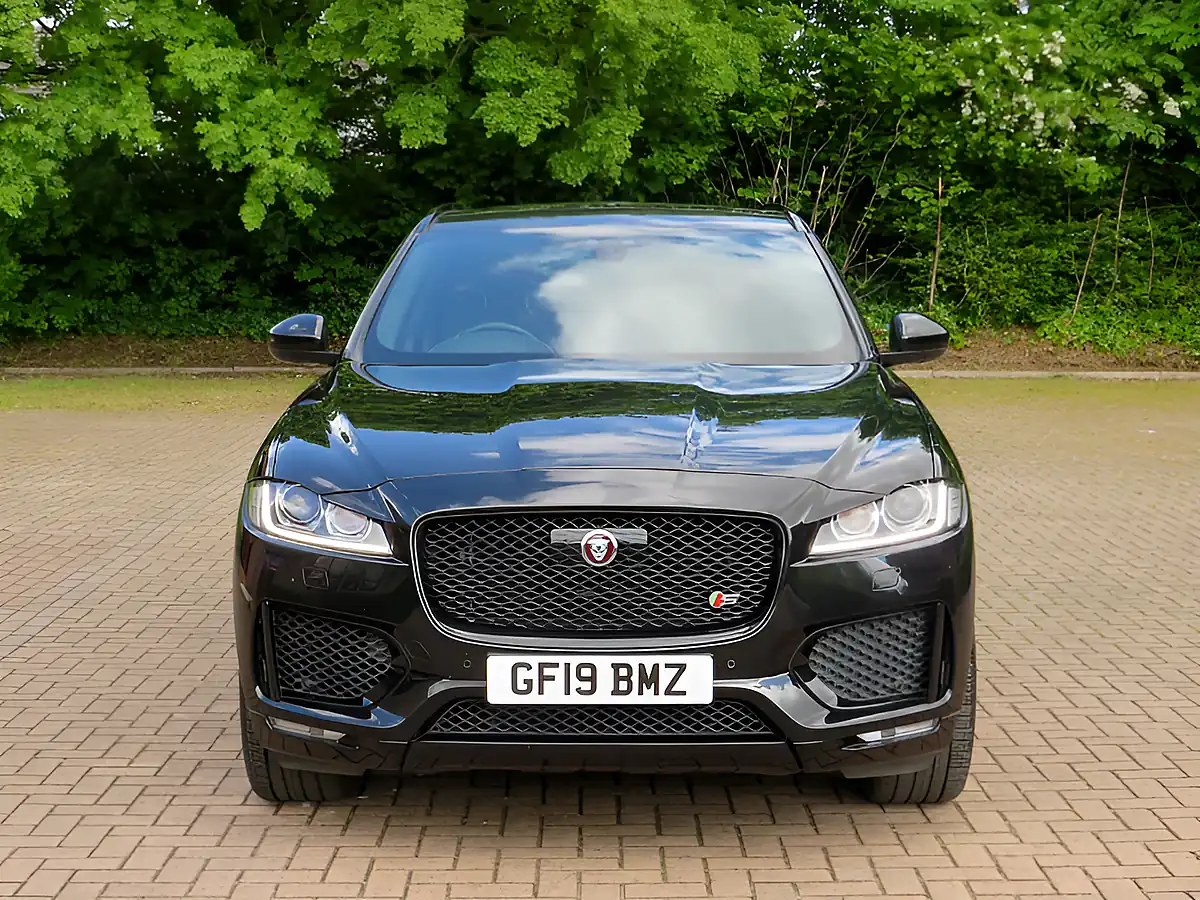 Used 2019 Jaguar F-Pace S Santorini Black - Interior and Exterior details 8