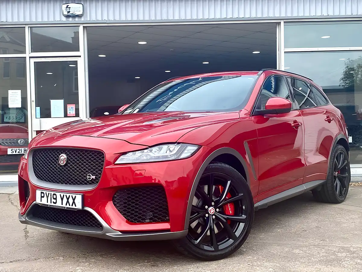 Used 2019 Jaguar F-Pace Svr Quickshift Red - Front View