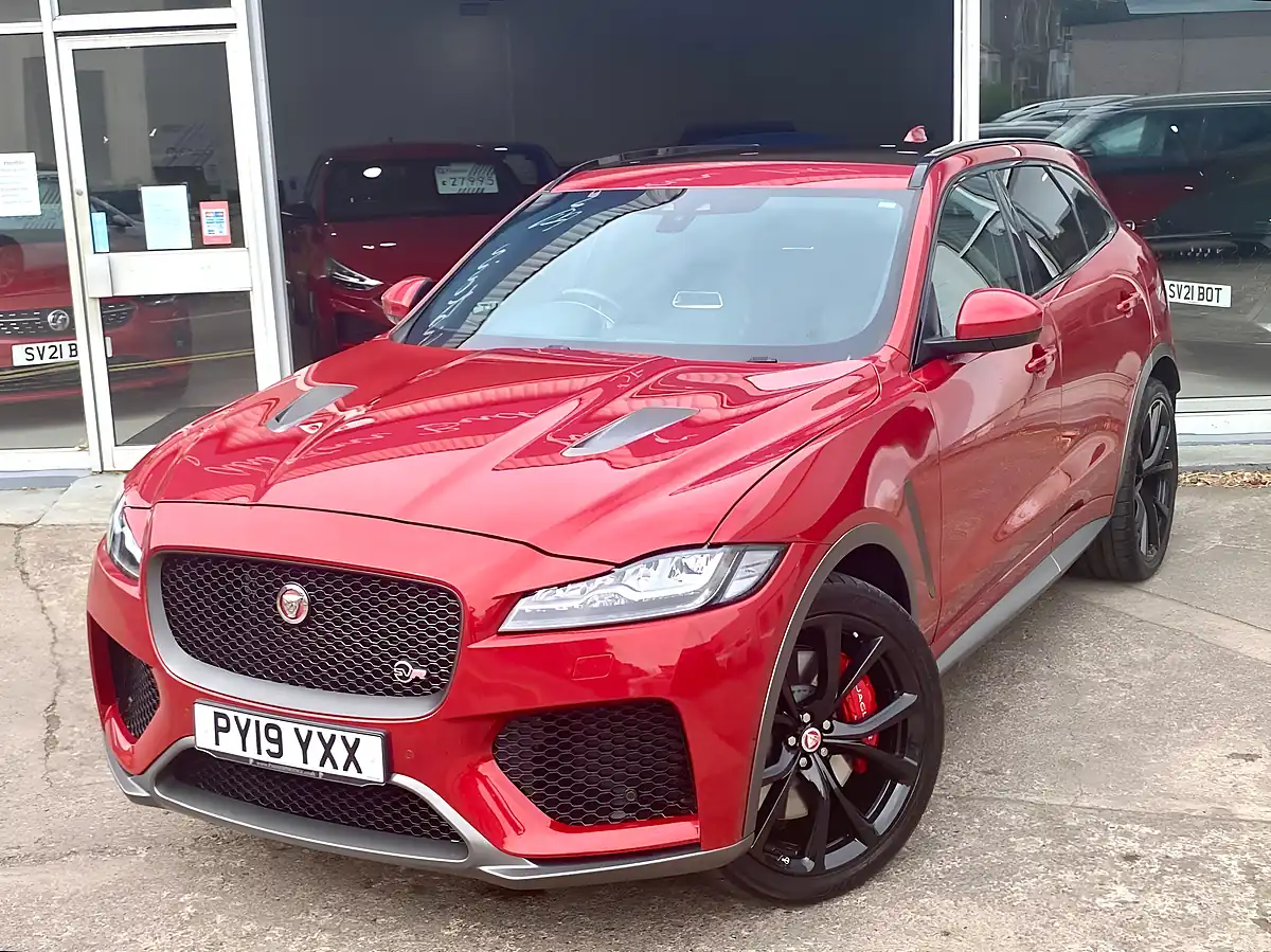 Used 2019 Jaguar F-Pace Svr Quickshift Red - Interior and Exterior details 6