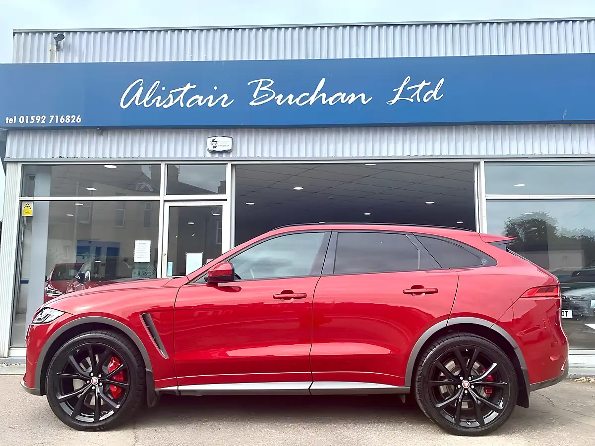 Used 2019 Jaguar F-Pace Svr Quickshift Red - Interior and Exterior details 7