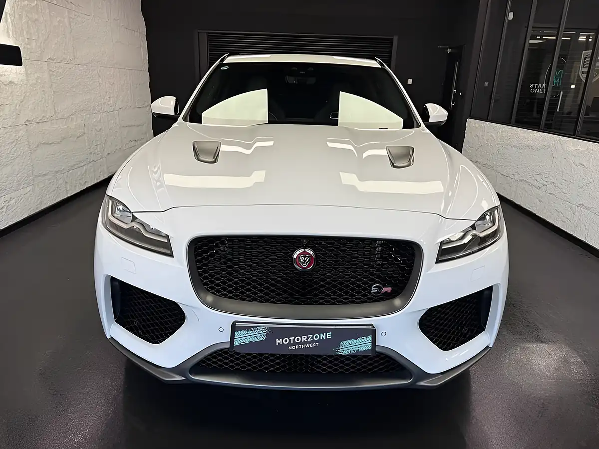 Used 2019 Jaguar F-Pace Svr White - Interior and Exterior details 5