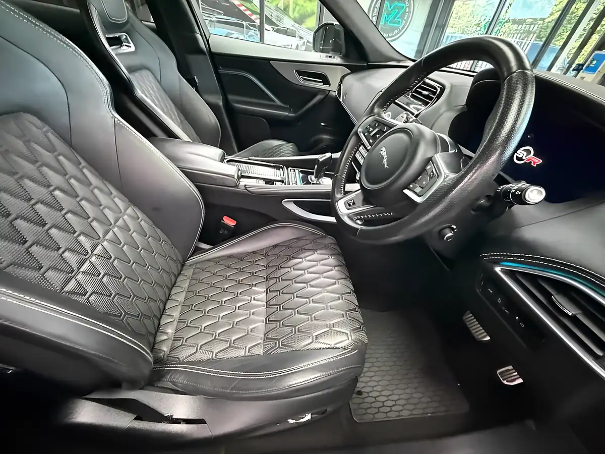Used 2019 Jaguar F-Pace Svr White - Interior and Exterior details 6