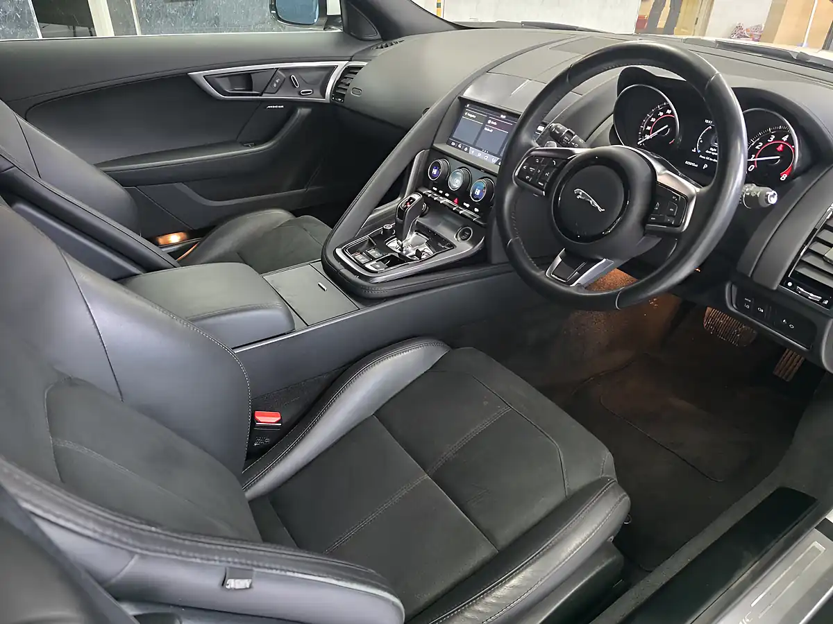 Used 2019 Jaguar F-Type R-Dynamic White - Interior and Exterior details 5