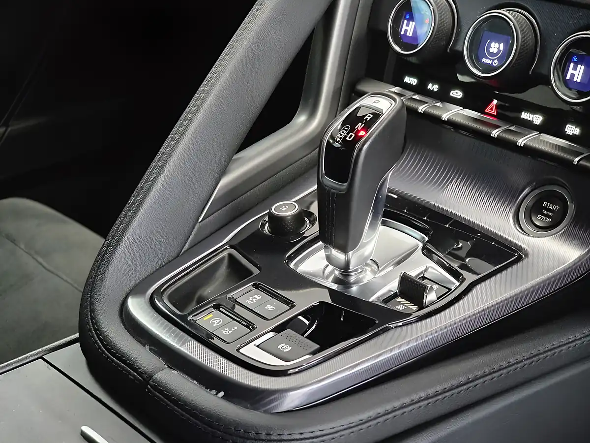 Used 2019 Jaguar F-Type R-Dynamic White - Interior and Exterior details 7