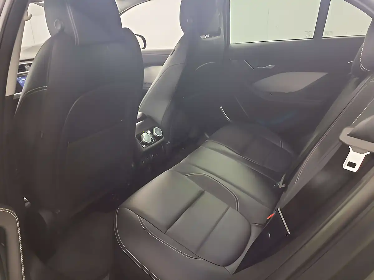 Used 2019 Jaguar I-Pace Hse Corris Grey - Interior and Exterior details 11