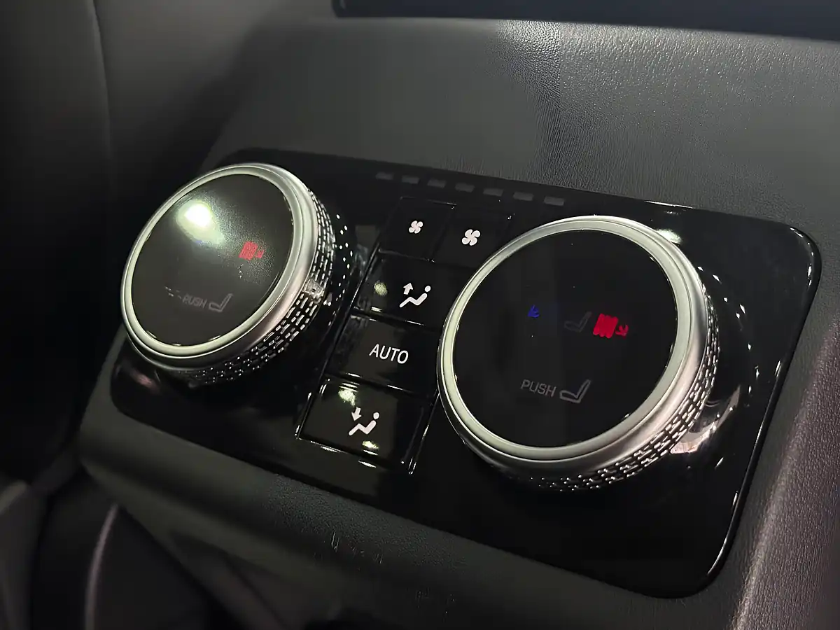 Used 2019 Jaguar I-Pace Hse Red - Interior and Exterior details 16