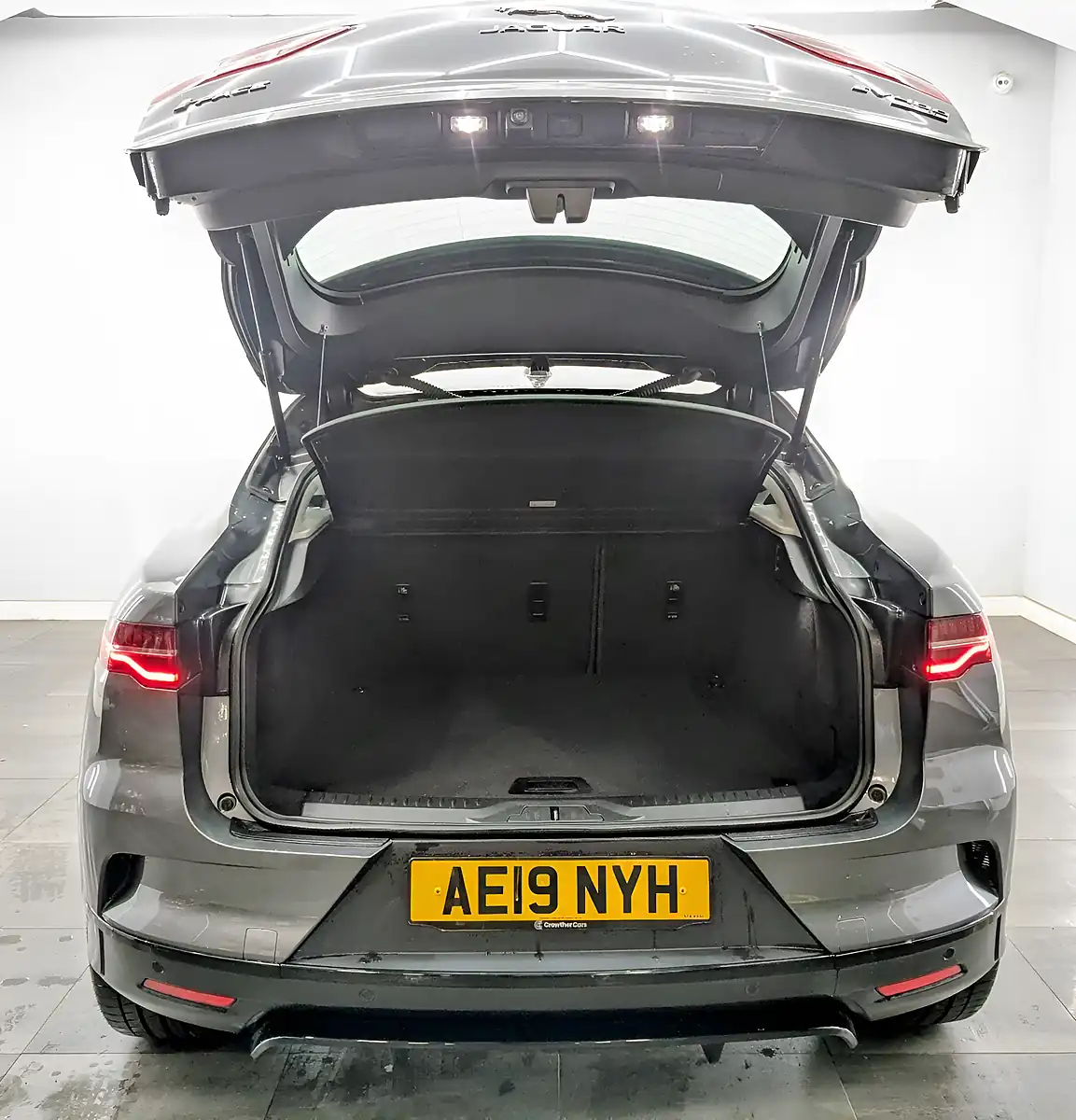 Used 2019 Jaguar I-Pace S Grey - Interior and Exterior details 9