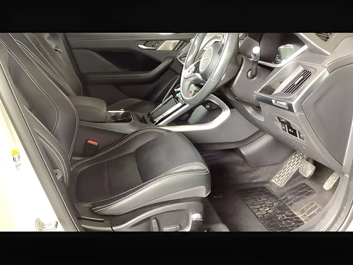 Used 2019 Jaguar I-Pace Se Fuji White - Interior and Exterior details 10