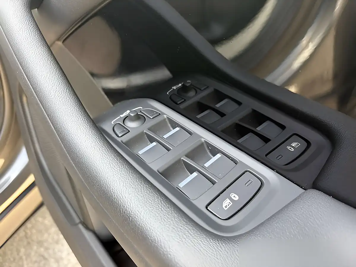 Used 2019 Jaguar I-Pace Se Grey - Interior and Exterior details 15
