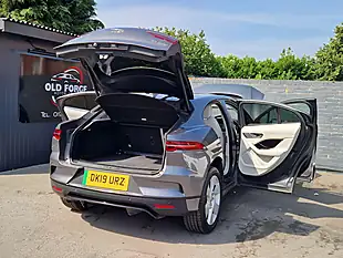 Used 2019 Jaguar I-Pace Se Grey - Interior and Exterior details 12