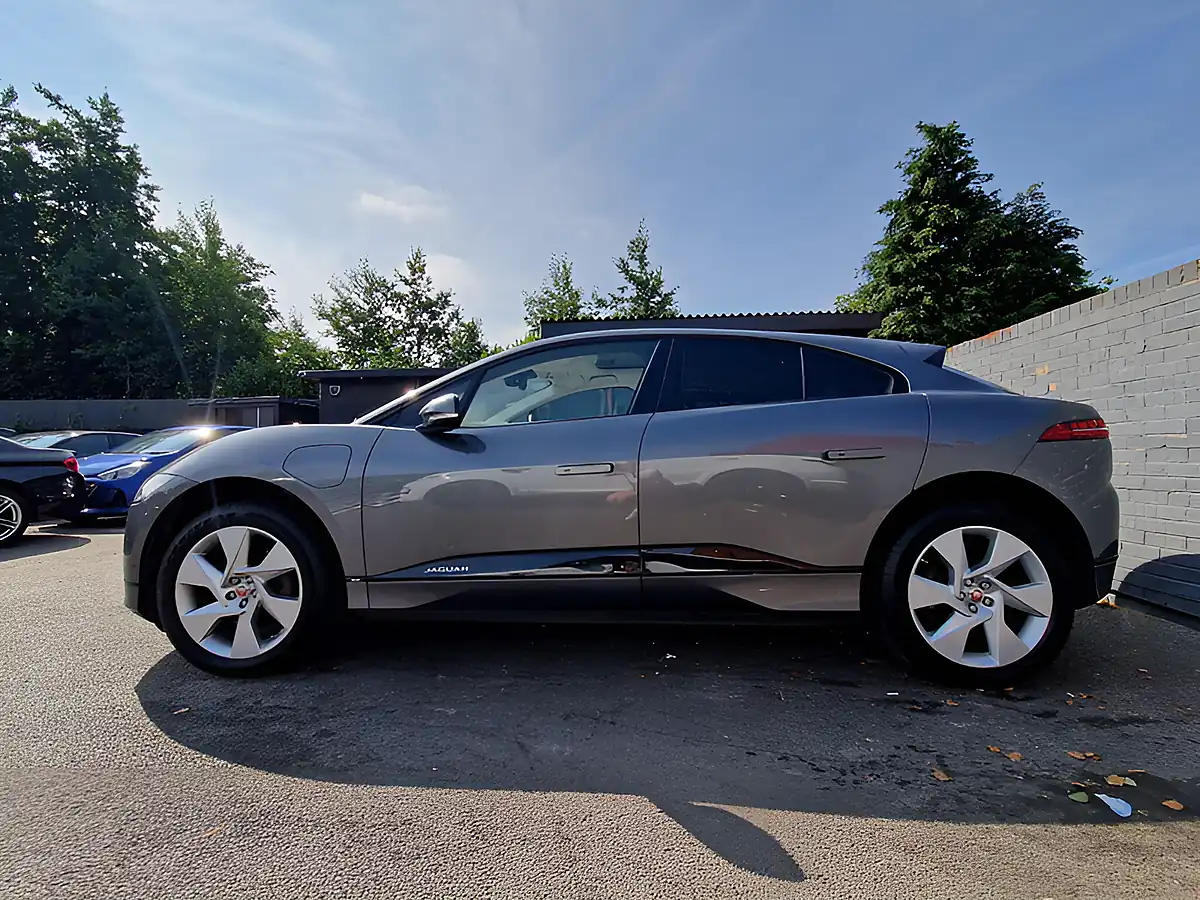 Used 2019 Jaguar I-Pace Se Grey - Interior and Exterior details 6
