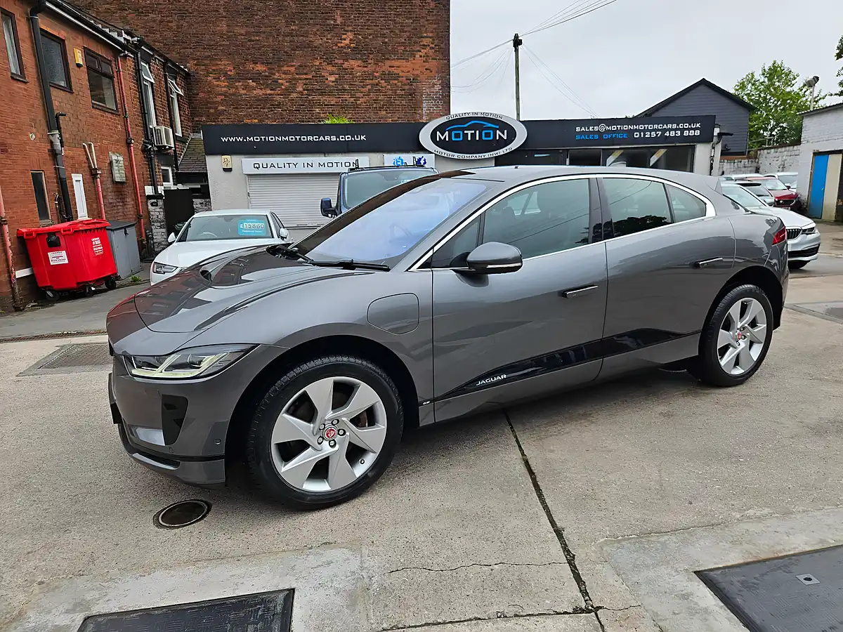 Used 2019 Jaguar I-Pace Se Grey - Interior and Exterior details 13