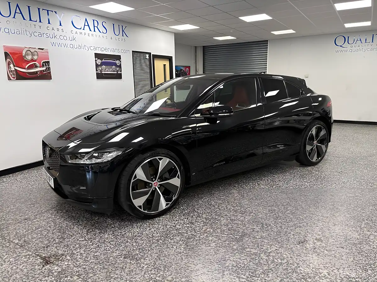 Used 2019 Jaguar I-Pace Se Santorini Black - Front View
