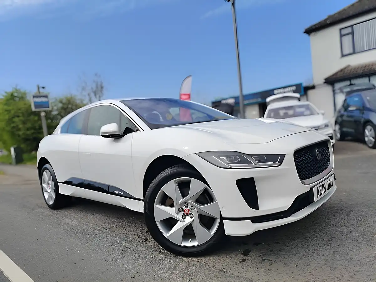 Used 2019 Jaguar I-Pace Se White - Front View