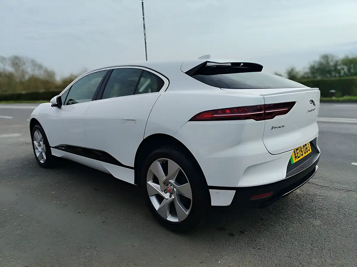 Used 2019 Jaguar I-Pace Se White - Interior and Exterior details 4