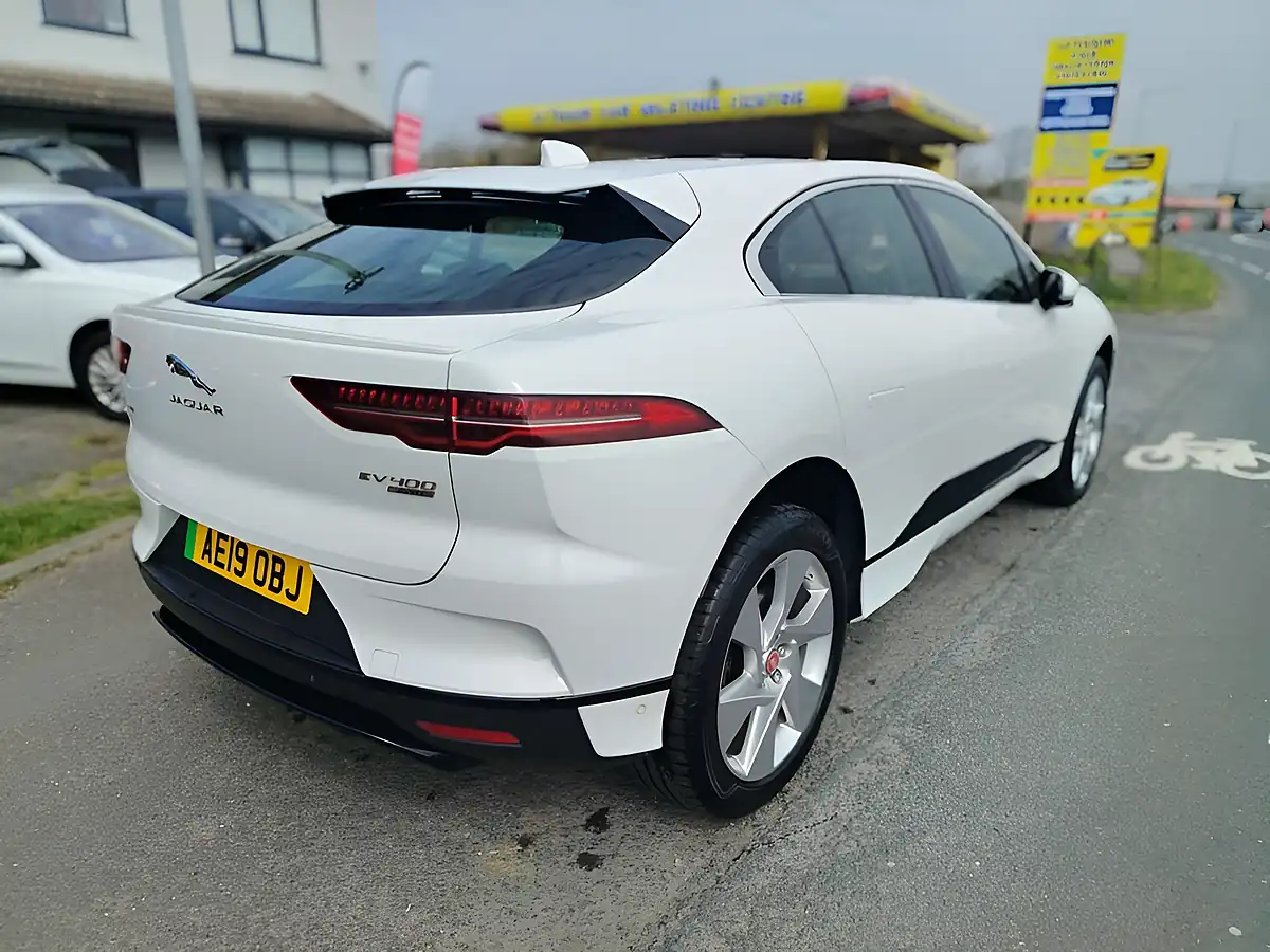 Used 2019 Jaguar I-Pace Se White - Interior and Exterior details 6