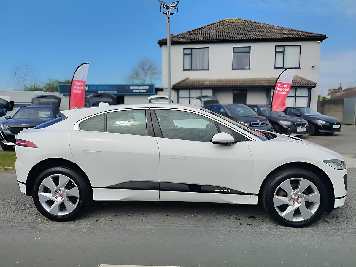 Used 2019 Jaguar I-Pace Se White - Interior and Exterior details 7