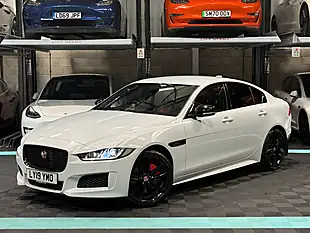 Used 2019 Jaguar Xe Landmark White - Interior and Exterior details 5