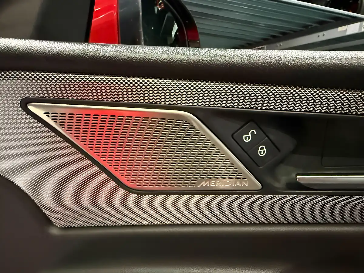 Used 2019 Jaguar Xe R-Dynamic Hse Red - Interior and Exterior details 16