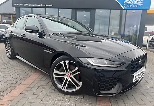 2019 Jaguar XE R-Dynamic SE Auto